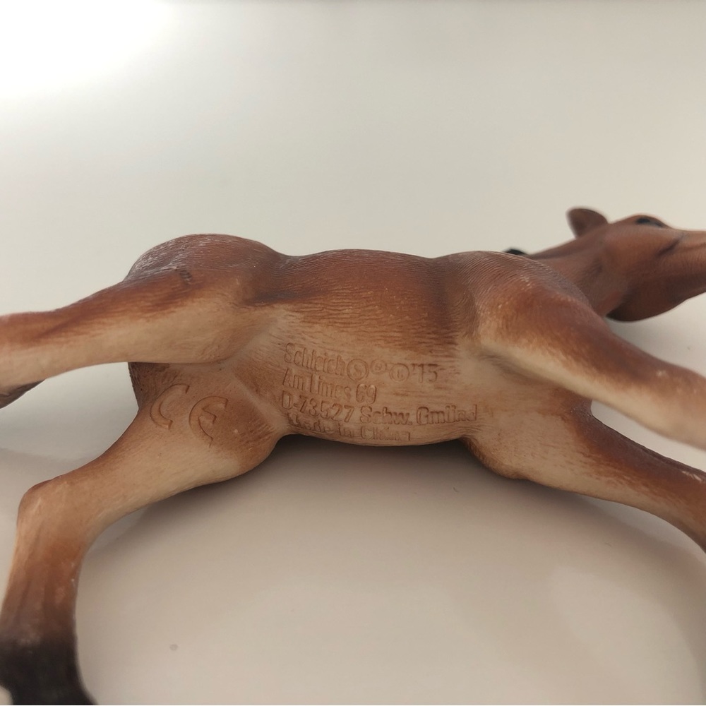 Schleich Mustang Foal 13807 from 2015 brown Foal Horse - Picture 3 of 3